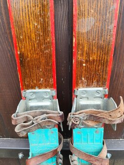 Retro dětské lyže - 2