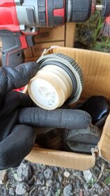 Mazda 323F BA víčko nádrže - 2