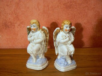 stará svatá soška-anděl - 2