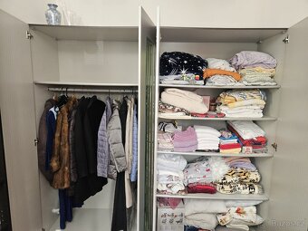 Šatní skříň - 2