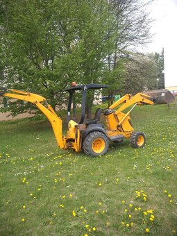 Jcb mini Cx - najmenší traktorbáger - 2