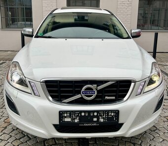VOLVO XC60 2.4D5 R-DESIGN 151KW 4x4 AUT-NAVI-KUŽE-TAŽNÉ-XENO - 2