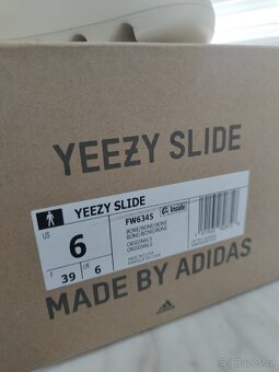 Yeezy slide - 2