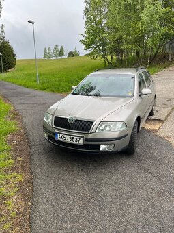 Škoda Octavia 1.6 FSI combi - 2