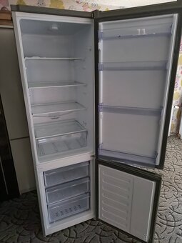 Lednice s mrazákem Beko - 2