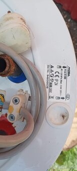 Bojler , ohřívač vody 80L, značka Mora - 2