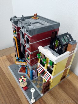LEGO Icons 10312 Jazzový klub - 2