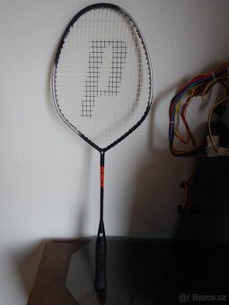 Prodám raketu na badminton zn. Prince - 2