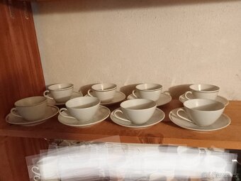 Zajímavá porcelánová sada - Mix - 8 šálků a 8 podšálků - 2