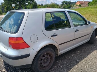 Golf IV - 2