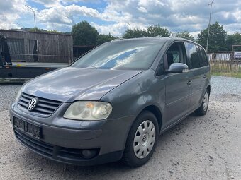 Volkswagen Touran 2,0 TDi - náhradní díly - 2