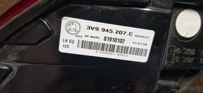 Leve zadni svetlo skoda superb III combi - 2