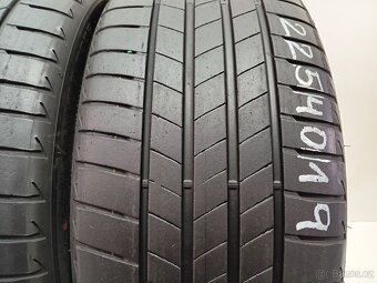 2ks letní pneu 225/40/19 Bridgestone - 2