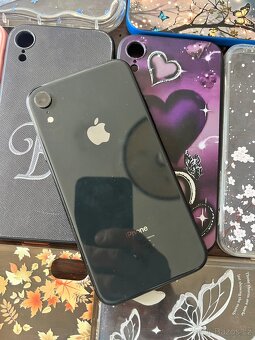 IPhone XR černá 128 - 2