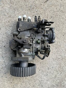 Mechanické čerpadlo Nissan Patrol y61 - 2