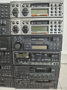 31 ks - STARÁ AUTORÁDIA - OLDTIMER - BLAUPUNKT - SBÍRKA - 2