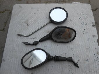 ZPĚTNÁ ZRCATKA - 2