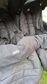 Golfovy kocarek pro dvojcata - 2