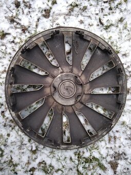 Poklice Octavia 16" - 2