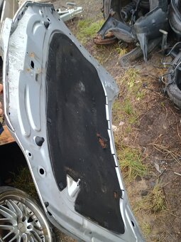 Prodám kapotu na škoda Superb 2 - 2