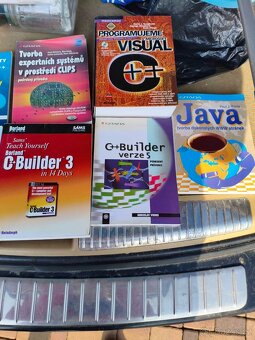 prodam ucebnice z vys. skoly informatika - 2