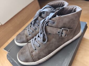 Kotníkové boty vel.40 - 2