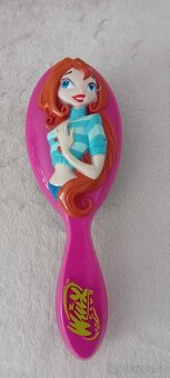 Sběratelská záležitost – kartáč Winx club - 2