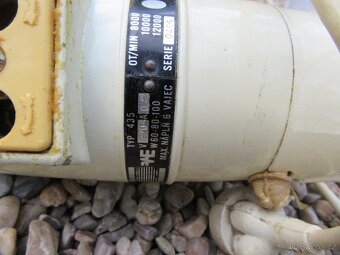 Nabízím mixer Eta Typ 435. Motor je funkční. Bez příslušenst - 2