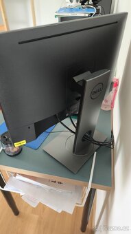 Monitor DELL - 2