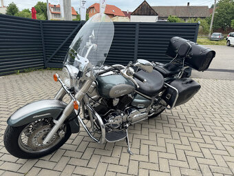 Yamaha XVS 1100 A DragStar Classic - 2