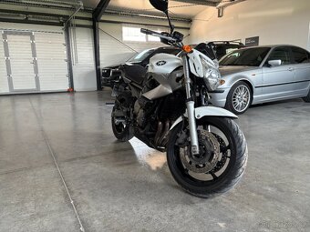 Yamaha XJ6 - 2