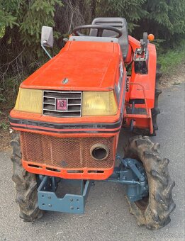 Japonský malotraktor Kubota B-40, 14 koní, 4x4 - 2