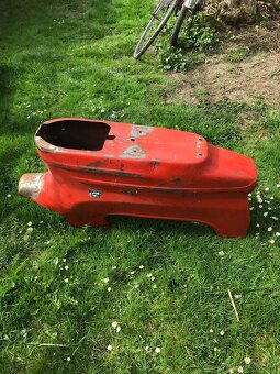 Podsedlovy plech jawa 21 - 2