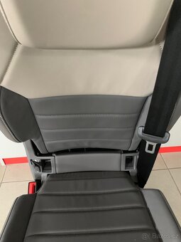 Prodám prostřední sedadlo VW Multivan T7 Kůže - 2