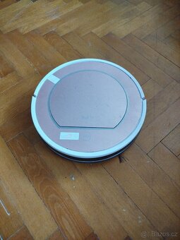 robotický vysavač ILIFE V7s Plus - 2