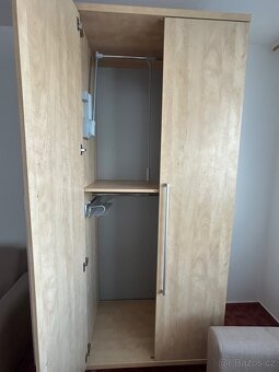 Šatní skříň - 2