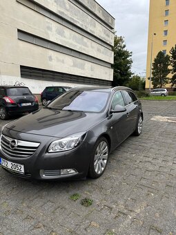 Opel Insignia 2.0D 118kw - 2