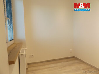 Prodej bytu 1+1, 30 m², Ostrava, ul. Nádražní - 2