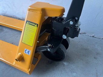 Zkrácený paletový vozík M1000 - 2