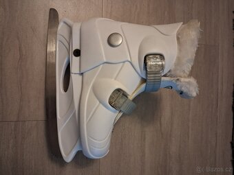 Dívčí brusle nastavitelné vel. 22-24 cm - 2