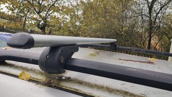 Držák na střešní lyže - příčník - 2