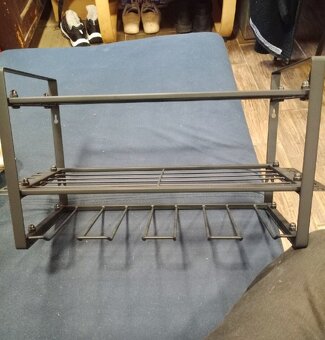 Dílenská polička na 4ks Aku nářadí. - 2