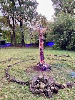 Dřevěný UV totem - 2