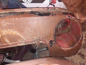 Fiat 850 Spider predná časť ,zadní panel Fiat 850 Sport Coup - 2