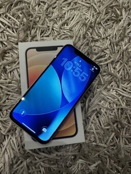 Iphone 12, 128 GB bilá - 2
