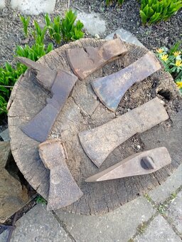 Různé Staré Sekery - 2