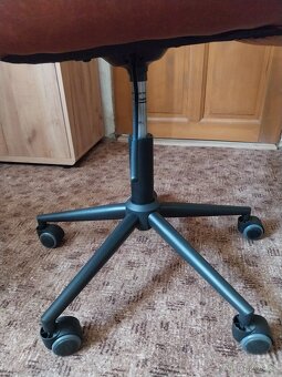 Kancelářská židle - 2