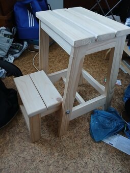 Stolička ze schudkama - 2