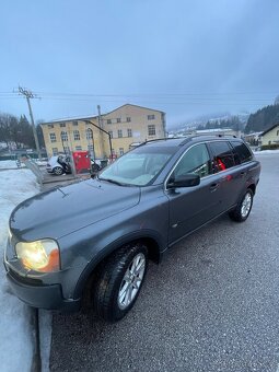 Volvo XC90 v top stavu - 2