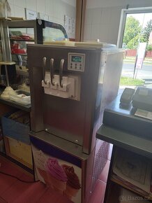 Zmrzlinový stroj BQ332-2 - 2